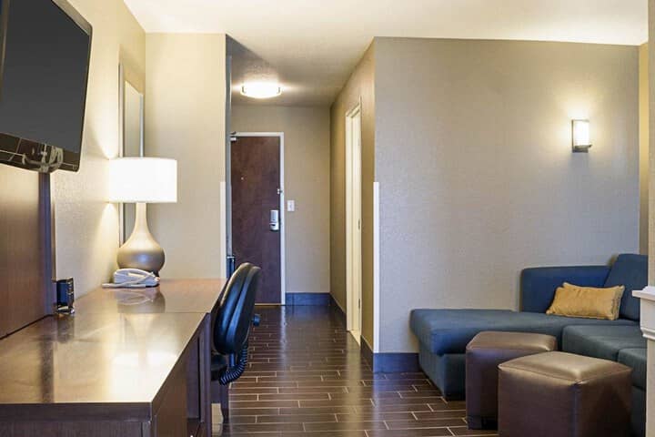 Room 19 of 47